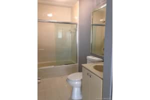 9017 NW 121st St, Hialeah, FL 33018, Sold 10/17/16