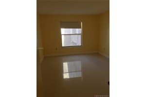 5201 NW 7th St, Miami, FL 33126, Sold 06/24/16