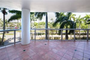 3598 Yacht Club Dr, Aventura, FL 33180, Sold 10/24/16
