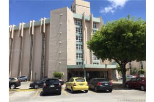 9682 Fontainebleau Blvd, Miami, FL 33172, Sold 06/15/16