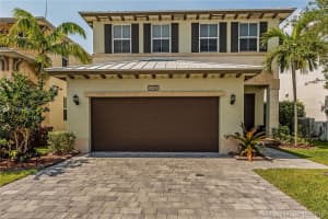 10480 NW 69th Terrace, Doral, FL 33178, Sold 03/28/17