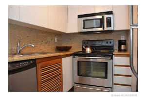 834 Ocean Dr, Miami Beach, FL 33139, Sold 09/16/16