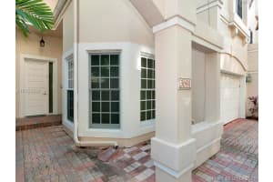 3694 NE 195th Ln, Miami, FL 33180, Sold 09/01/16