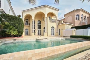 4032 Island Estates Dr, Miami, FL 33160, Sold 10/14/16