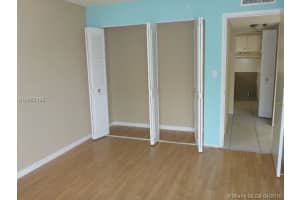 8860 Fontainebleau Blvd, Miami, FL 33172, Sold 11/24/16