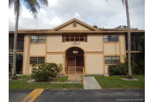 18845 NW 62nd Ave, Hialeah, FL 33015, Sold 11/02/16