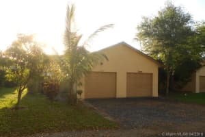 5290 Gate Lake Rd, Tamarac, FL 33319, Sold 07/11/16