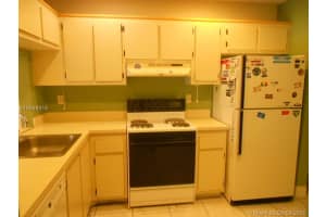 5290 Gate Lake Rd, Tamarac, FL 33319, Sold 07/11/16