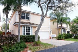 1261 Johnson Ct, Hollywood, FL 33019, Sold 05/31/16