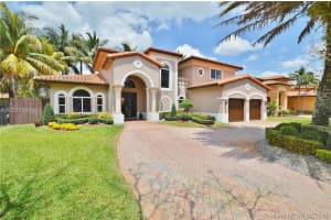 8113 NW 158th Terrace, Miami Lakes, FL 33016, Sold 06/20/16