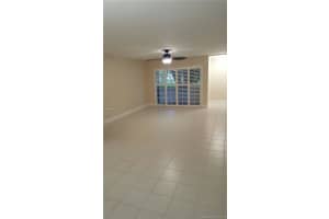 9404 SW 77th Ave APT M2, Miami, FL 33156, Sold 06/07/16