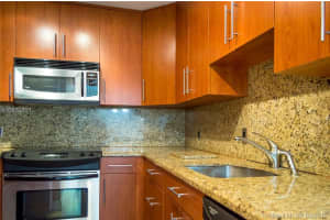 200 SE 15th Rd #3i, Miami, FL 33129, Sold 05/26/16