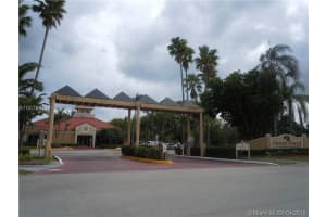 8420 SW 3rd Ct, Pembroke Pines, FL 33025, Sold 06/30/16