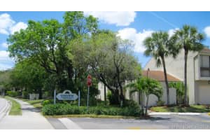 9167 Fontainebleau Blvd, Miami, FL 33172, Sold 07/29/16