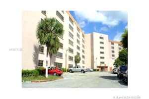 9688 Fontainebleau Blvd, Miami, FL 33172, Sold 09/28/16
