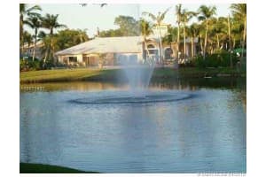 350 Palm Cir W, Pembroke Pines, FL 33025, Sold 06/17/16