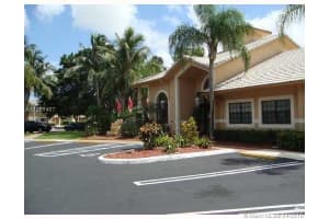350 Palm Cir W, Pembroke Pines, FL 33025, Sold 06/17/16