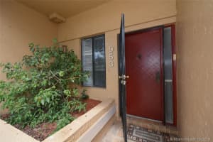 953 NW 79th Terrace, Plantation, FL 33324, Sold 01/13/17