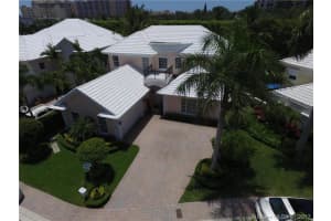 28 Grand Bay Estates Cir, Key Biscayne, FL 33149, Sold 06/29/17