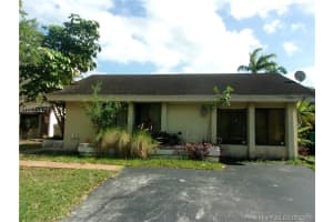 8220 SW 41st St, Davie, FL 33328, Sold 07/18/16