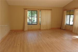 8220 SW 41st St, Davie, FL 33328, Sold 07/18/16