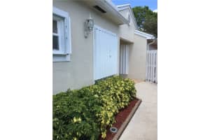 218 E Riverbend Dr, Sunrise, FL 33326, Sold 07/05/16