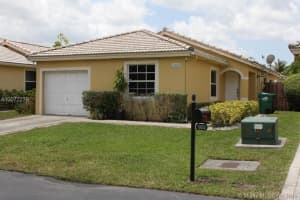 10552 SW 161st Ave, Miami, FL 33196, Sold 11/23/16