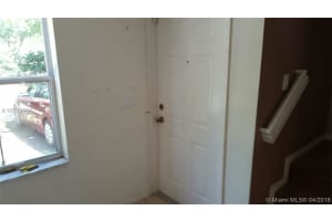 8550 NW 141st Ln, Miami Lakes, FL 33016, Sold 08/01/16