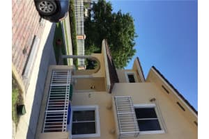 7422 NW 182nd St, Hialeah, FL 33015, Sold 07/19/16