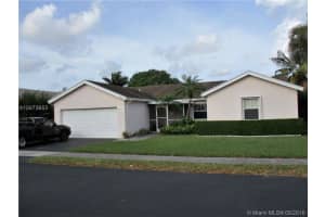 5251 NW 96th Ave, Sunrise, FL 33351, Sold 05/31/16