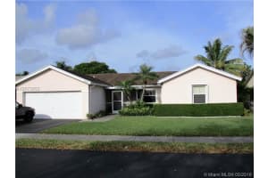 5251 NW 96th Ave, Sunrise, FL 33351, Sold 05/31/16