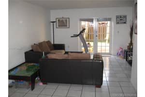 6866 NW 173rd Dr, Hialeah, FL 33015, Sold 06/15/16