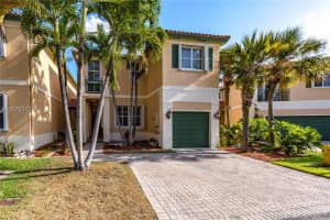 8321 NW 144th Terrace, Miami Lakes, FL 33016, Sold 06/13/16