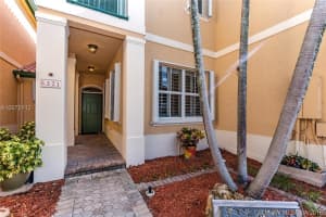 8321 NW 144th Terrace, Miami Lakes, FL 33016, Sold 06/13/16