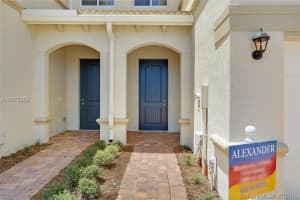 4206 N Dixie Hwy, Oakland Park, FL 33334, Sold 08/30/16