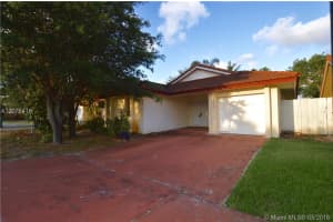19075 NW 84th Ct, Hialeah, FL 33015, Sold 12/07/16