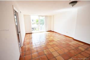 345 Ocean Dr, Miami Beach, FL 33139, Sold 05/03/17