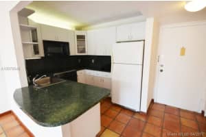 345 Ocean Dr, Miami Beach, FL 33139, Sold 05/03/17