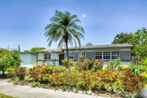 2515 NE 214th St, Miami, FL 33180, Sold 10/20/16