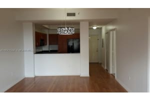 8440 SW 8th St #410a, Miami, FL 33144, Sold 06/30/16