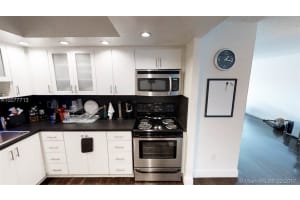 1450 Lincoln Rd, Miami Beach, FL 33139, Sold 03/24/17