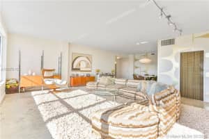 4925 Collins Ave #4g, Miami, FL 33140, Sold 06/28/16