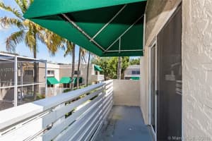 567 NW 97th Ave, Plantation, FL 33324, Sold 08/10/16