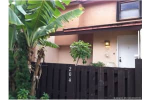 575 W Park Dr, Miami, FL 33172, Sold 06/24/16
