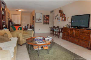 9105 SW 137th St, Miami, FL 33176, Sold 10/26/16
