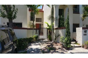 343 Ives Dairy Rd, Miami, FL 33179, Sold 06/24/16