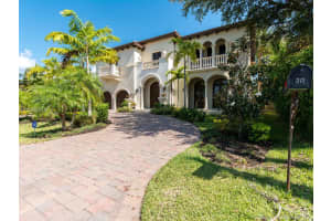 311 188th St, Sunny Isles Beach, FL 33160, Sold 03/17/17