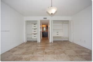 879 NE 195th St, Miami, FL 33179, Sold 07/11/16
