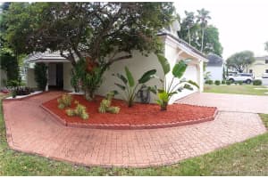 4823 NW 101st Pl, Doral, FL 33178, Sold 08/29/16