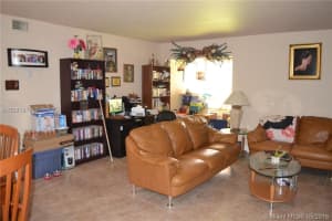 9709 Hammocks Blvd, Miami, FL 33196, Sold 07/15/16